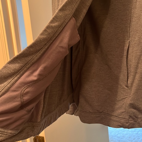 Lululemon Coast wrap - Picture 3 of 8